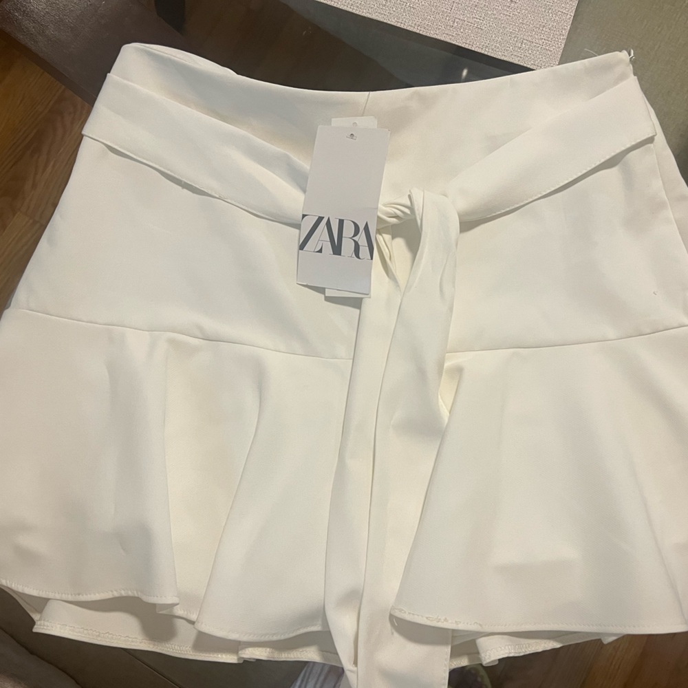 short skirt with bow